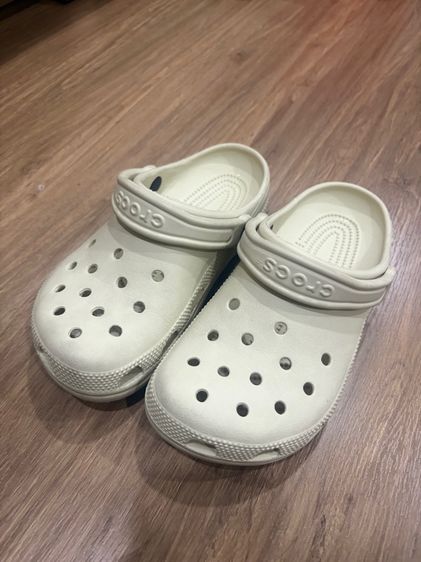 รองเท้า CROCS