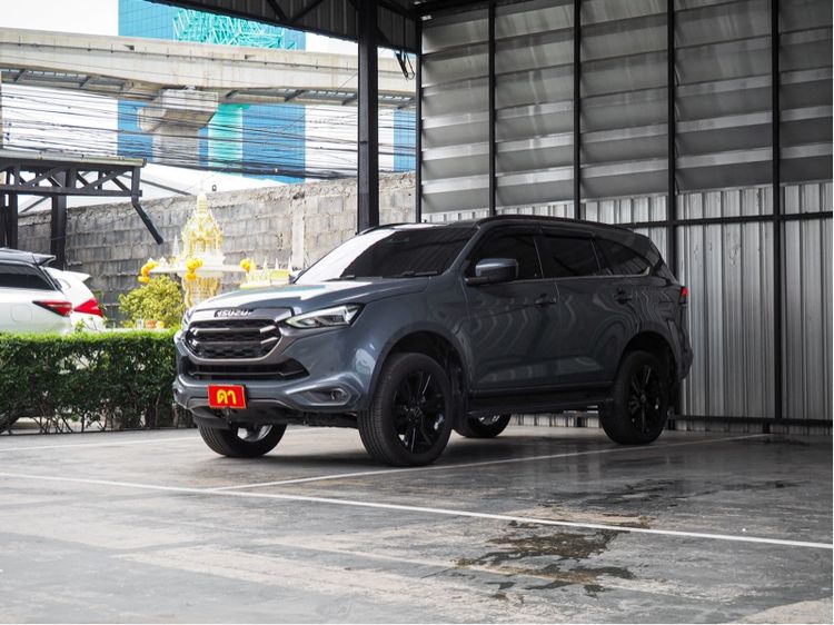 Isuzu MU-X 2023 3.0 Phantom Collection Ultimate Utility-car ดีเซล ไม่ติดแก๊ส เกียร์อัตโนมัติ เทา
