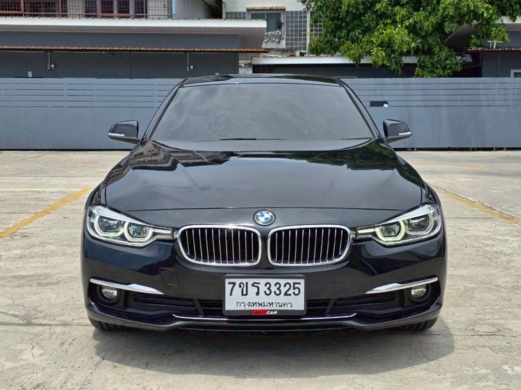 รถ BMW Series 3 320d สี ดำ