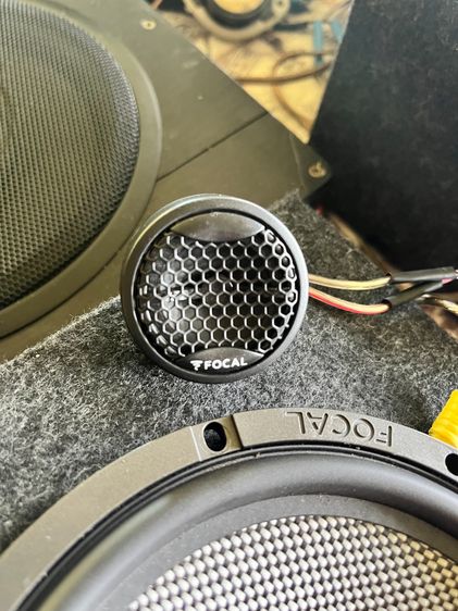 FOCAL 165AS ลำโพงแยกชิ้น 6.5” FOCAL 165AC ลำโพงแกนร่วม 6.5” FOCAL IBUS20 Active Subwoofer ใต้เบาะ รูปที่ 7
