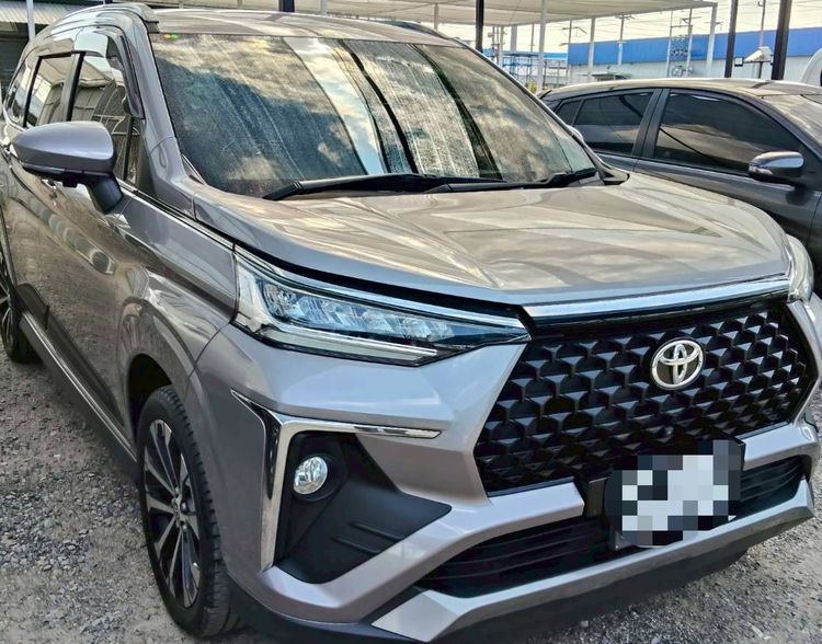 รถ Toyota Veloz 1.5 Premium สี เทา