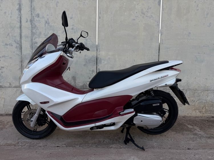 2012 Honda PCX 150 สีขาวมุก-แดง สภาพสวย