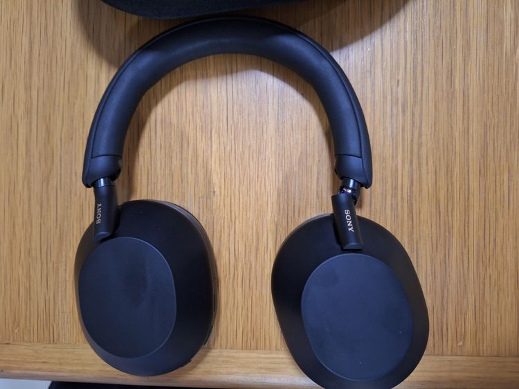 หูฟัง Sony Headphones รุ่น WH-1000XM5