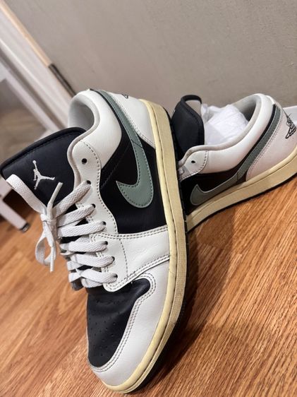 รองเท้าผ้าใบ UK 7.5 | EU 41 1/3 | US 8 Nike Jordan 1 Low Jade smoke
