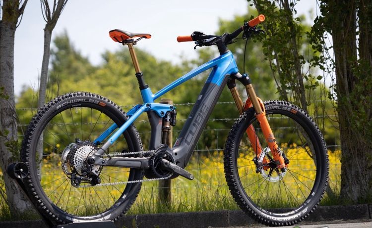 Cube action team Full carbon MTB Bike imported from Germany 