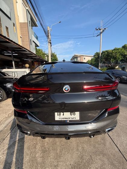 BMW X6 2022 3.0 xDrive30d M Sport Utility-car เบนซิน เกียร์อัตโนมัติ ดำ รูปที่ 4