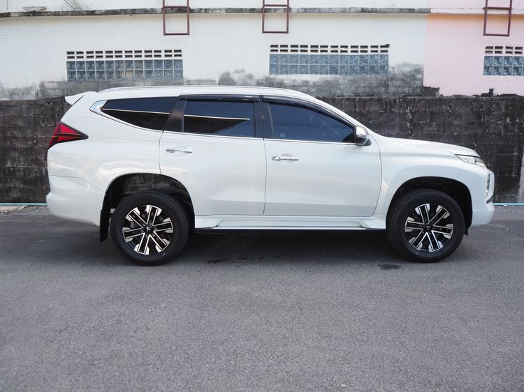 Mitsubishi Pajero Sport 2020 2.4 GT Premium Utility-car ดีเซล ไม่ติดแก๊ส เกียร์อัตโนมัติ ขาว รูปที่ 4