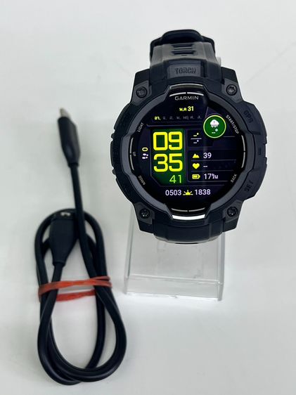 ดำ Garmin Instinct 3 AMOLED 45mm Black มีไฟฉาย Torch GPS แบตอึด กันน้ำ 100 เมตร สภาพสวย พร้อมสายชาร์จ  ราคา 12,900 บาท  รายละเอียดสินค้า Garmin