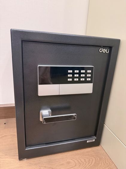 Deli safe like new (Deli ตู้เซฟ like new)