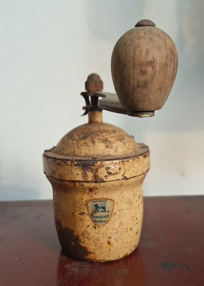 โม่บดกาแฟโบราณ Peugeot
