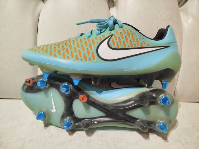 Nike Magista opus sg pro ตัวท็อป รองเท้ามือ1 ยังไม่ผ่านการใช้งาน ไซด์ 41 หรือ 260 รูปที่ 2