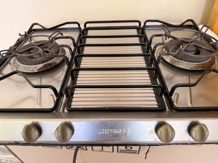 เตาแก๊สแบบฝัง ยี่ห้อ smeg