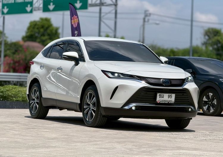 รถ Toyota Harrier 2.5 Hybrid 4WD สี ขาว