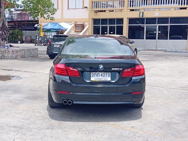BMW Series 5 2013 520d Sedan ดีเซล เกียร์อัตโนมัติ ดำ รูปที่ 2