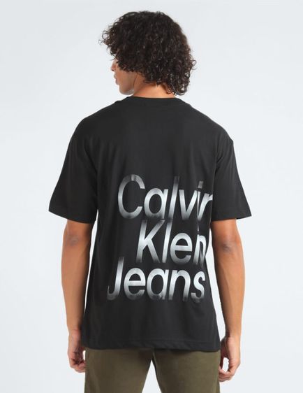 เสื้อยืด CALVIN KLEIN สีดำสภาพใหม่ รูปที่ 10