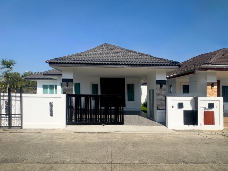 บ้านเดี่ยว หลังมุม (พร้อมสระว่ายน้ำ)หมู่บ้าน Garden View 2 