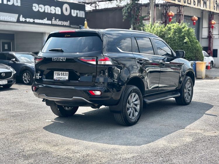 Isuzu MU-X 2021 1.9 Elegant 2WD Utility-car ดีเซล ไม่ติดแก๊ส เกียร์อัตโนมัติ ดำ รูปที่ 4