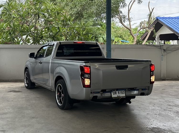 Isuzu D-MAX 2023 1.9 S Pickup ดีเซล ไม่ติดแก๊ส เกียร์ธรรมดา บรอนซ์เงิน รูปที่ 4