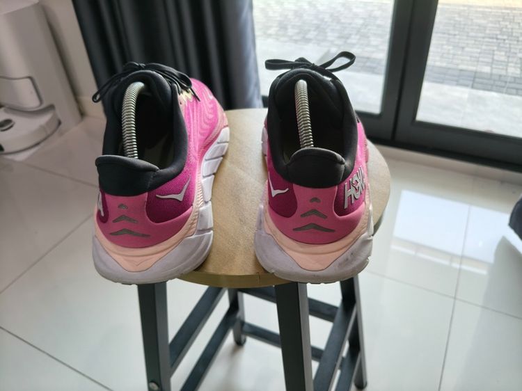 รองเท้ามือสอง hoka Arahi 6 ขนาด us 11 uk 9.5 เบอร์ 44 ยาว 280 สภาพดี รูปที่ 4