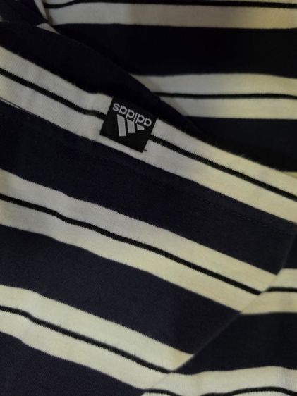 เสื้อยืด Adidas ลายริ้ว สีกรมครีมขาว รูปที่ 5
