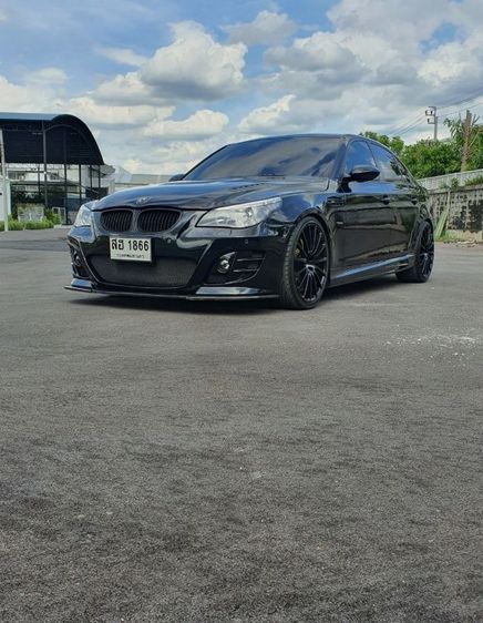 รถ BMW Series 5 525i สี ดำ