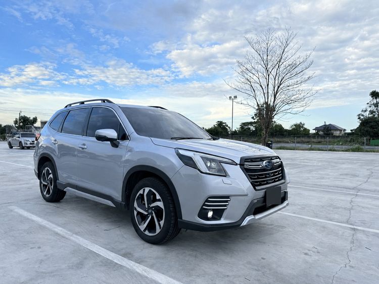 Subaru Forester 2024 2.0 i-S EyeSight Utility-car เบนซิน ไม่ติดแก๊ส เกียร์อัตโนมัติ บรอนซ์เงิน
