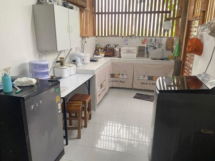 มีบางส่วน 2024 🏡 ขายบ้านสองชั้นครึ่งไม้ครึ่งปูน สไตล์โมเดิร์น-คอนเทมโพรารี พร้อมที่ดินผืนใหญ่ 2 ไร่ 43 ตารางวา ✨ รูปที่ 2