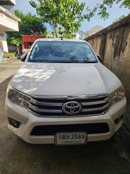 รถ Toyota Hilux Revo Smart Cab 2.4 Entry Prerunner สี ขาว