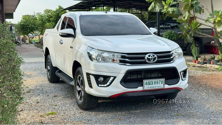 Toyota Hilux Revo 2018 2.4 Prerunner TRD Sportivo Pickup ดีเซล เกียร์อัตโนมัติ ขาว