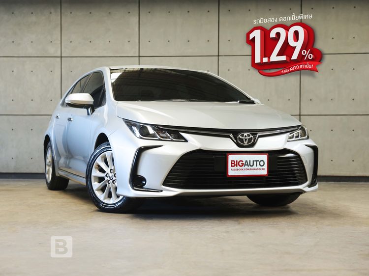 รถ Toyota Altis 1.6 G สี บรอนซ์เงิน