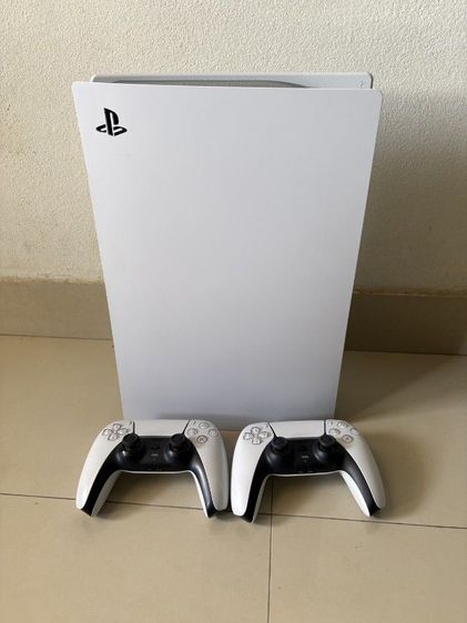 PS 5 รุ่นใส่แผ่น รูปที่ 2