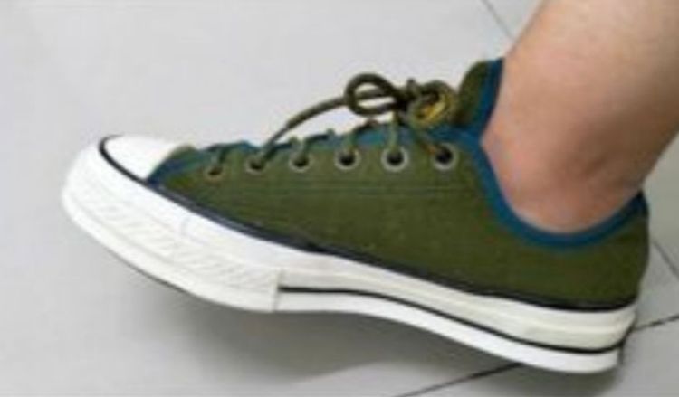 รองเท้า Converse