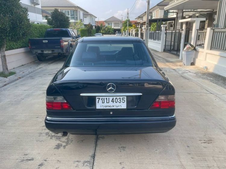Mercedes-Benz E-Class 1995 E200 Sedan เบนซิน เกียร์อัตโนมัติ น้ำเงิน รูปที่ 4