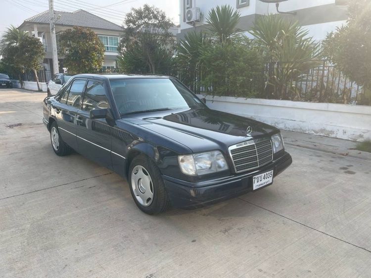 Mercedes-Benz E-Class 1995 E200 Sedan เบนซิน เกียร์อัตโนมัติ น้ำเงิน รูปที่ 3