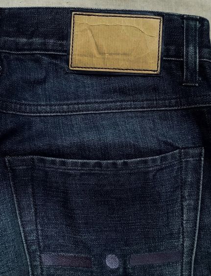 รุ่นพิเศษ ยีนส์ CARE LABEL ใหม่ (กระดาษหุ้มป้ายด้านหลังยังอยู่ครบ) ทรง SLIM ผู้ชาย