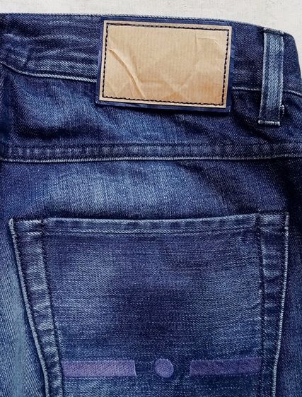 รุ่นพิเศษ ยีนส์ CARE LABEL ใหม่ (กระดาษหุ้มป้ายด้านหลังยังอยู่ครบ) ทรง SLIM ผู้ชาย