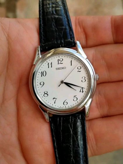 ดำ นาฬิกา Seiko ถ่าน

สภาพดีมาก เดินดี ใช้งานปกติ