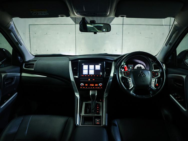 Mitsubishi Pajero Sport 2022 2.4 GT Plus Utility-car ดีเซล ไม่ติดแก๊ส เกียร์อัตโนมัติ บรอนซ์เงิน รูปที่ 4