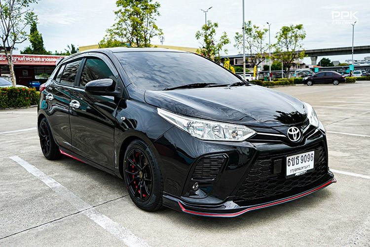 Toyota Yaris 2021 1.2 Entry Sedan เบนซิน ไม่ติดแก๊ส เกียร์อัตโนมัติ ดำ รูปที่ 3