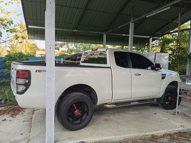Ford Ranger 2015 2.2 Hi-Rider XLT Pickup ดีเซล ไม่ติดแก๊ส เกียร์ธรรมดา ขาว รูปที่ 3