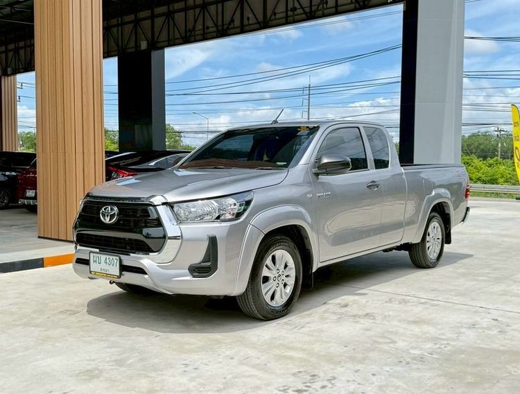 รถ Toyota Hilux Revo Smart Cab 2.4 Mid Z Edition สี บรอนซ์เงิน
