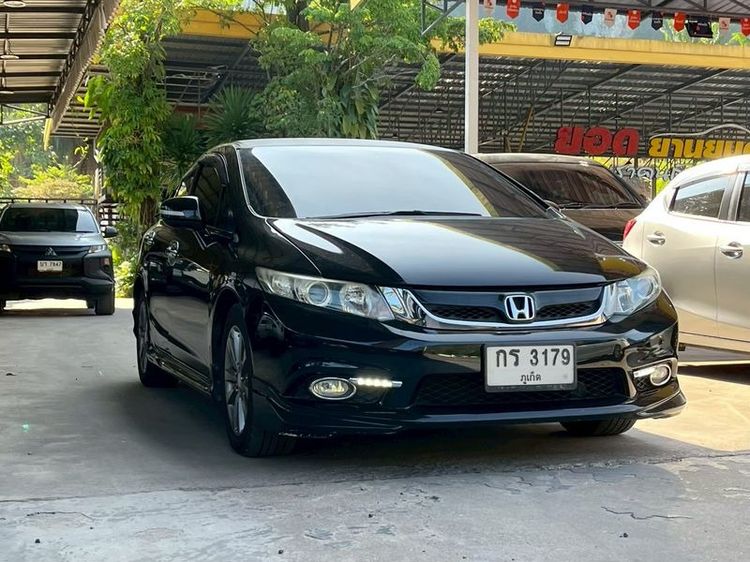 Honda Civic 2013 1.8 Modulo Sedan เบนซิน ไม่ติดแก๊ส เกียร์อัตโนมัติ ดำ รูปที่ 3