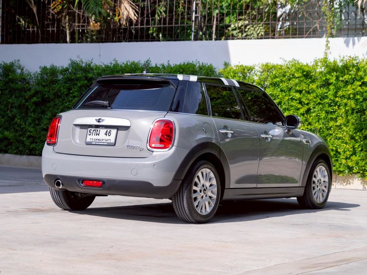 Mini COOPER 5 DOOR HATCH 2015 1.5 D Sedan ดีเซล ไม่ติดแก๊ส เกียร์อัตโนมัติ เทา รูปที่ 4