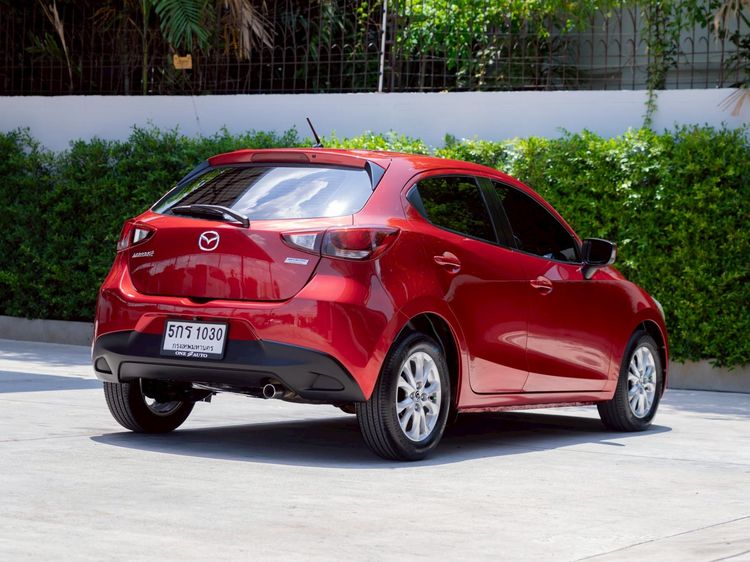 Mazda Mazda 2 2016 1.3 High Connect Sedan เบนซิน ไม่ติดแก๊ส เกียร์อัตโนมัติ แดง รูปที่ 4