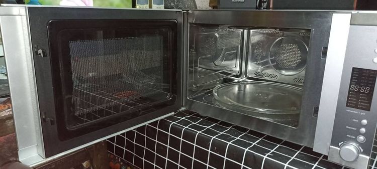 เตาไมโครเวฟ electrolux รูปที่ 2