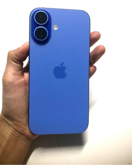 iPhone 16