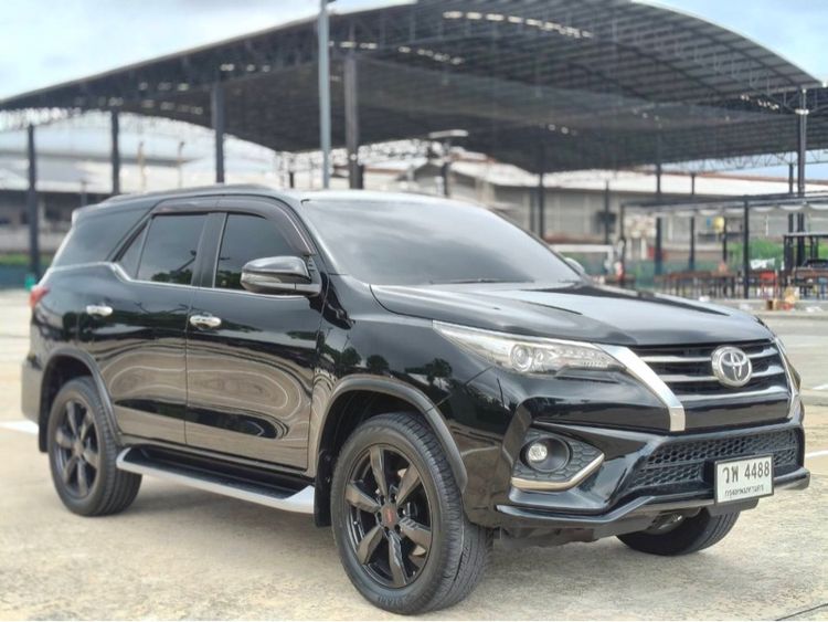 Toyota Fortuner 2018 2.8 TRD Sportivo 4WD Utility-car ดีเซล ไม่ติดแก๊ส เกียร์อัตโนมัติ ดำ รูปที่ 2