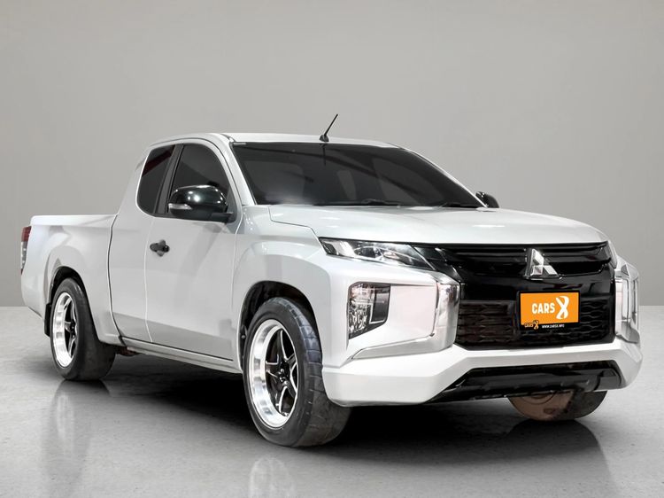 Mitsubishi Triton 2022 All New Mega Cab 2.5 GLX Pickup ดีเซล ไม่ติดแก๊ส เกียร์ธรรมดา บรอนซ์เงิน รูปที่ 3