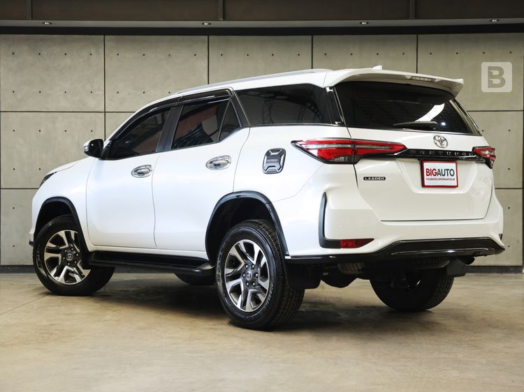 Toyota Fortuner 2023 2.4 Leader G Utility-car ดีเซล ไม่ติดแก๊ส เกียร์อัตโนมัติ ขาว รูปที่ 4