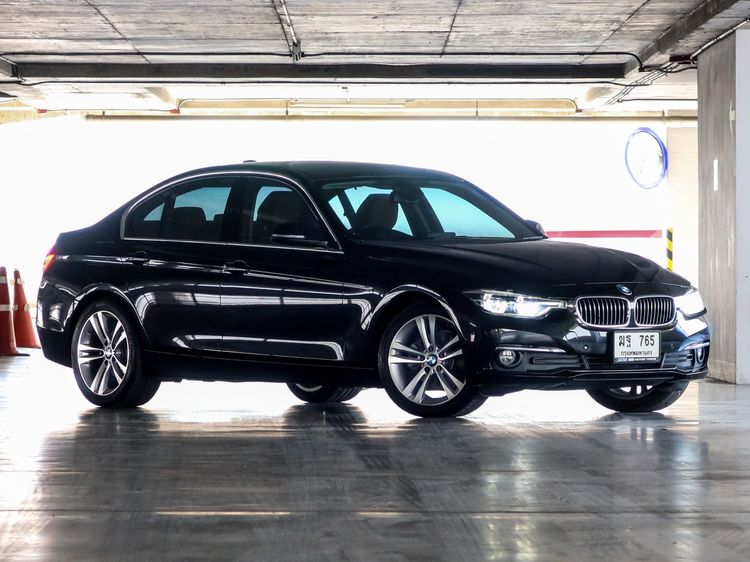  2017 BMW 320d Celebration Edition Lci ไมล์น้อย  ผลิตเพียง 100 คันในประเทศไทย